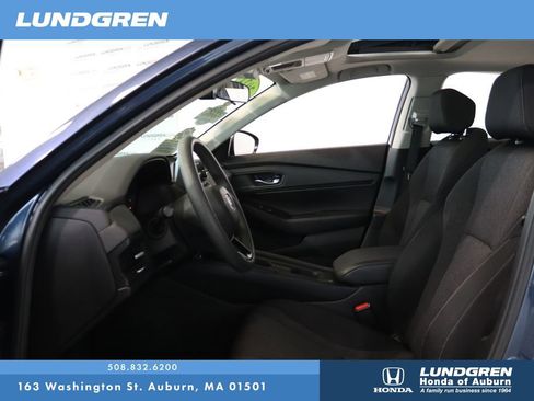 Used 2024 Honda Accord EX image 10