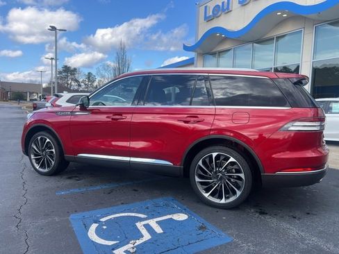 Used 2021 Lincoln Aviator Reserve w/ Equipment Group 202A image 8