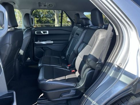 Used 2023 Ford Explorer XLT w/ Equipment Group 202A image 15
