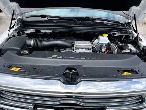 Used 2022 RAM 1500 Laramie AWD/4WD image 33