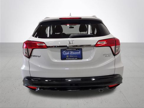 Used 2021 Honda HR-V Sport image 12