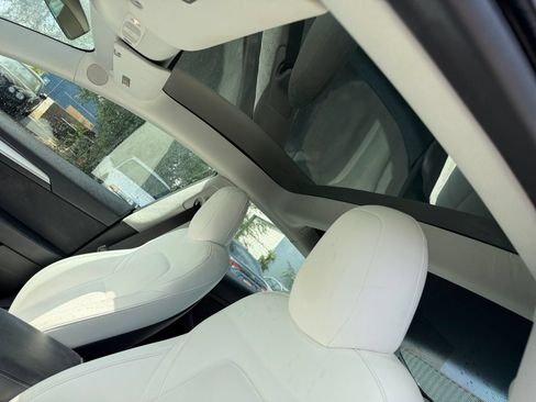 Used 2022 Tesla Model 3 Long Range AWD/4WD image 20