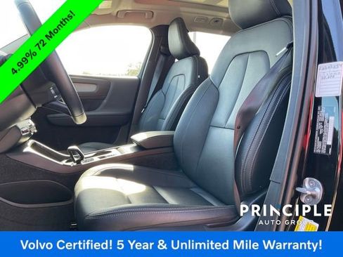 Certified 2025 Volvo XC40 B5 Core image 17