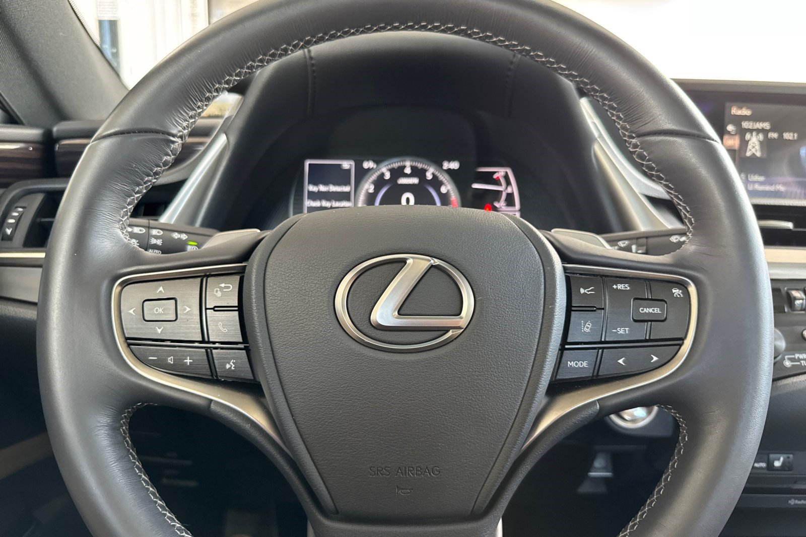 Used 2019 Lexus ES 350 w/ Premium Package FWD image 28