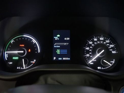 Used 2023 Toyota Sienna XLE FWD image 22