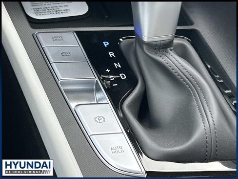 New 2026 Hyundai Elantra Limited FWD image 33