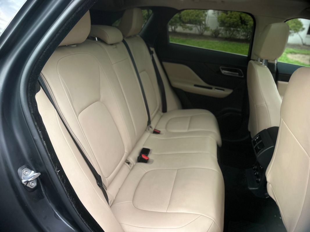 Used 2020 Jaguar F-PACE Premium AWD/4WD image 28