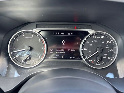 Used 2022 Nissan Rogue S image 21