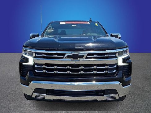 Used 2024 Chevrolet Silverado 1500 LTZ AWD/4WD image 2