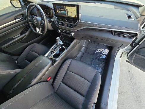 Used 2023 Nissan Altima 2.5 SV w/ SV Premium Package image 30