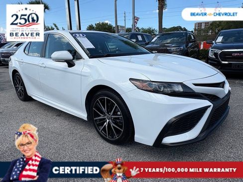 Used 2023 Toyota Camry SE FWD image 9