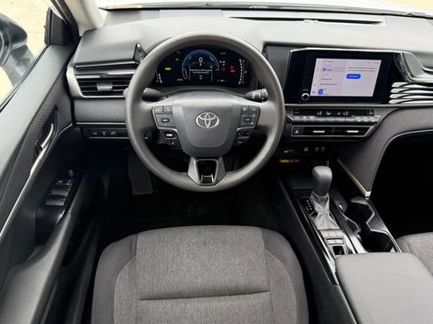 Used 2025 Toyota Camry LE FWD image 24