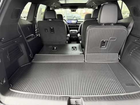 Used 2025 Buick Enclave Avenir w/ Super Cruise Package image 47