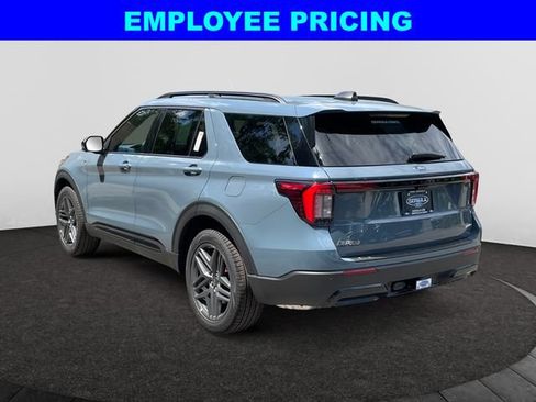 New 2026 Ford Explorer ST-Line w/ ST-Line Street Pack AWD/4WD image 3