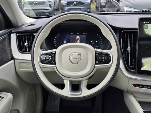 New 2026 Volvo XC60 B5 Ultra w/ Protection Package Premier AWD/4WD image 19