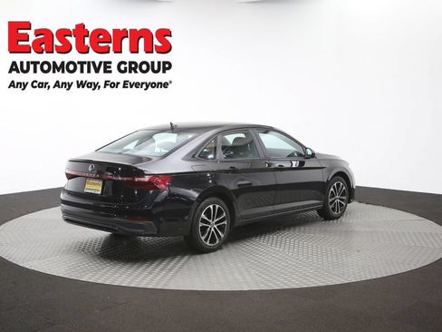 Used 2025 Volkswagen Jetta Sport FWD image 40