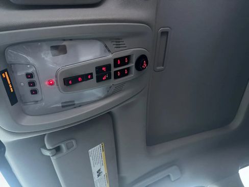 Used 2017 GMC Terrain SLT w/ Open Road Package image 17