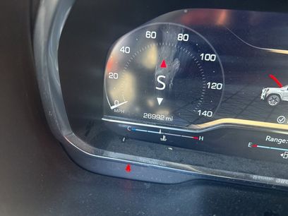 Used 2024 GMC Yukon XL SLE w/ Gmc Pro Safety Plus Package