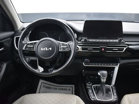 Used 2022 Kia Seltos EX AWD/4WD image 15