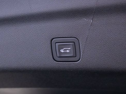 Certified 2026 Cadillac Escalade Platinum Sport AWD/4WD image 37