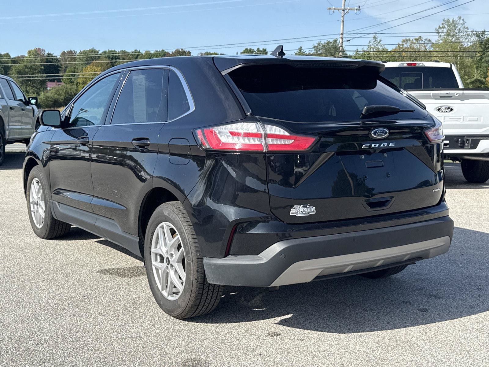 Used 2024 Ford Edge SEL AWD/4WD image 5