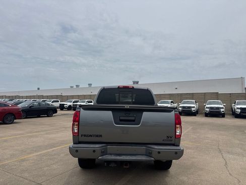 Certified 2020 Nissan Frontier SV w/ Midnight Edition Floor Mats RWD image 19
