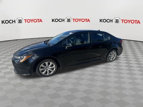 Used 2023 Toyota Corolla LE image 11
