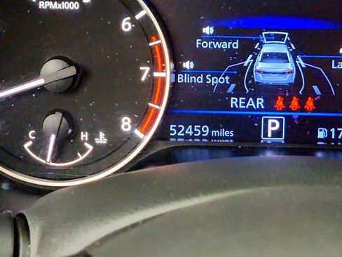 Used 2025 Nissan Altima 2.5 SV FWD image 15