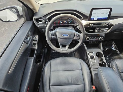 Used 2020 Ford Escape SE FWD image 12