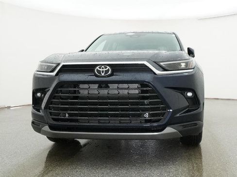 New 2026 Toyota Grand Highlander Limited image 42