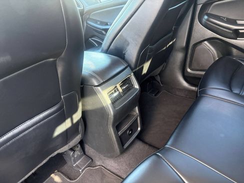 Used 2024 Ford Edge SEL AWD/4WD image 24