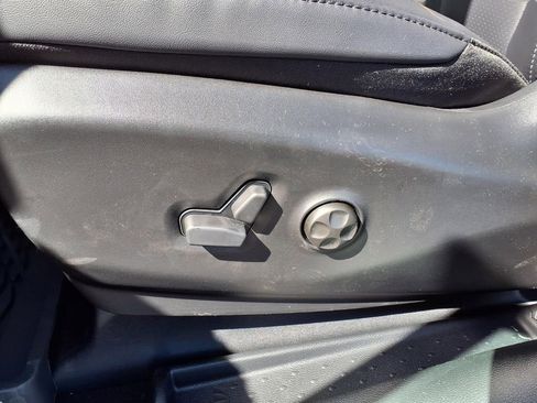 New 2026 Chrysler Pacifica Select image 21