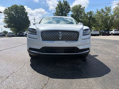 Used 2023 Lincoln Nautilus Reserve AWD/4WD image 14