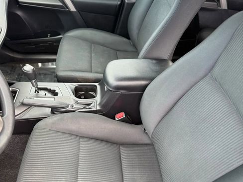 Used 2017 Toyota RAV4 LE w/ Carpet Mat Package image 26