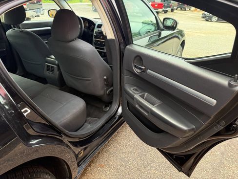 Used 2010 Dodge Charger SXT RWD image 14