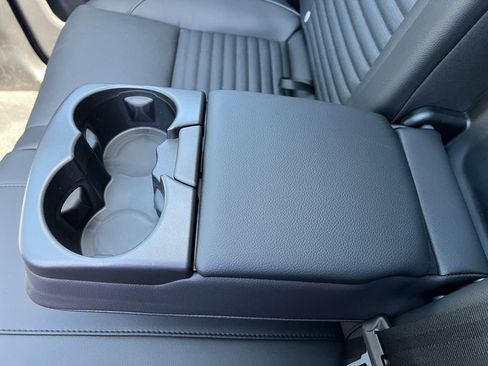 New 2025 Land Rover Discovery Sport Dynamic SE AWD/4WD image 23