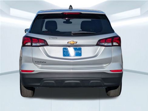 Used 2022 Chevrolet Equinox LS image 5
