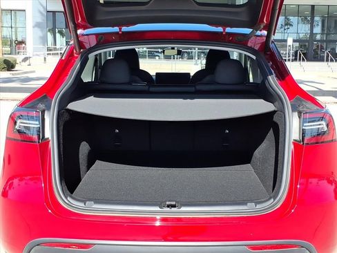 Used 2023 Tesla Model Y Long Range image 15