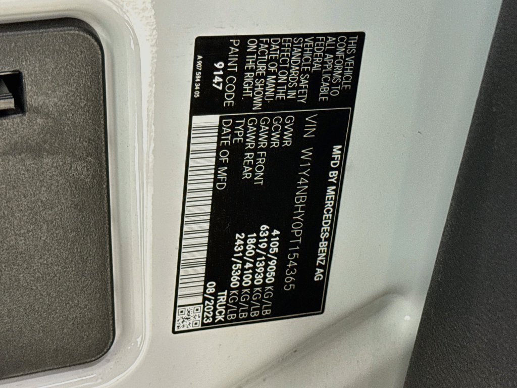 Used 2023 Mercedes-Benz Sprinter 2500 image 38