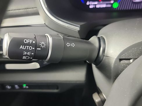 Used 2023 Acura MDX SH-AWD w/ Technology Package image 29