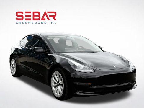 Used 2022 Tesla Model 3 Long Range AWD/4WD image 7