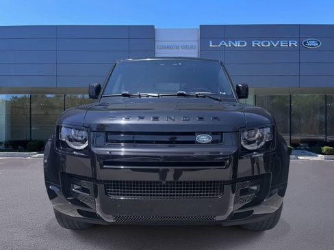 Used 2023 Land Rover Defender 110 V8 AWD/4WD image 2