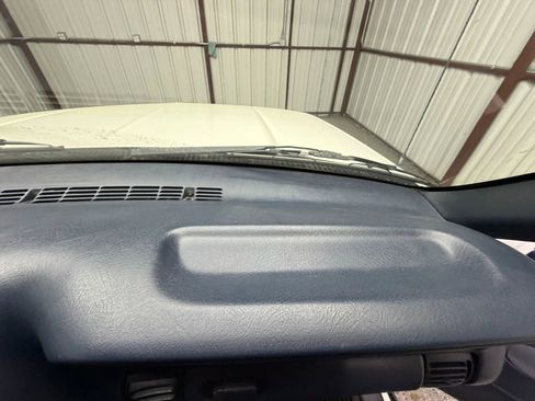 Used 1997 Chevrolet Tahoe 4WD 2-Door w/ Preferred Equipment Group 2 image 16