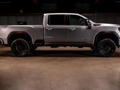 Used 2026 GMC Sierra 3500 AT4 w/ AT4 Premium Plus Package AWD/4WD image 11