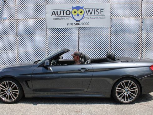 Used 2017 BMW 430i Convertible w/ Technology Package RWD image 4