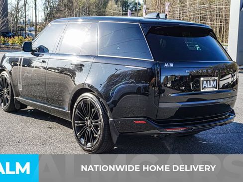 Used 2025 Land Rover Range Rover SE AWD/4WD image 4