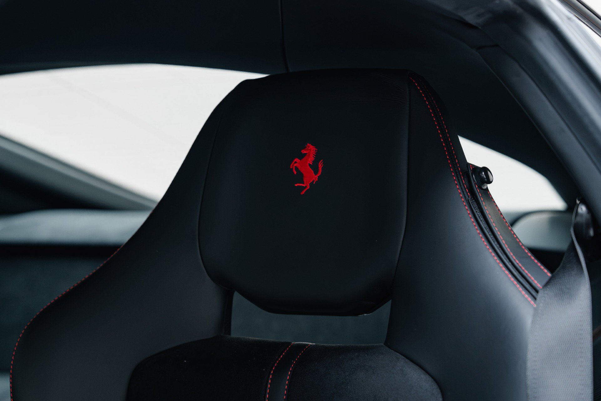 Used 2017 Ferrari F12 Berlinetta RWD image 59