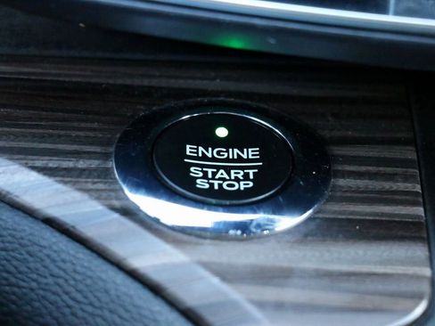 Used 2020 Ford Explorer Limited w/ Class III Trailer Tow Package image 12