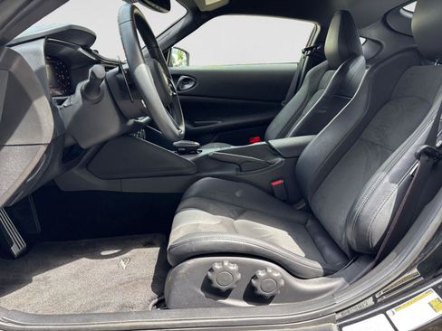 Used 2024 Nissan Z Performance w/ Floor Mat Package RWD image 10