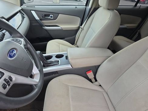 Used 2013 Ford Edge SE FWD image 13